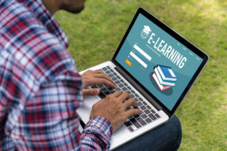 The Evolution of Education: How Technology is Shaping the Future of Online Learning