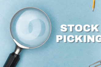 A fork in a path, with one sign pointing to 'Stock Picking' and the other to 'Fund Investing', representing the choice for beginner investors.