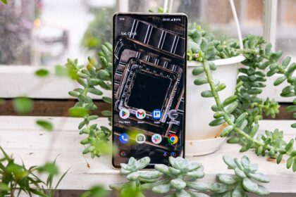 How to Speed Up Your Android or iPhone Right Now