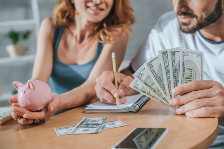 How Couples Should Manage Money Together