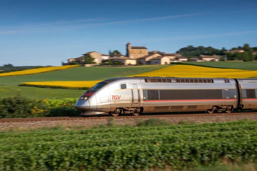 Rail Travel Is Booming: Why Everyone's Ditching Flights for Trains